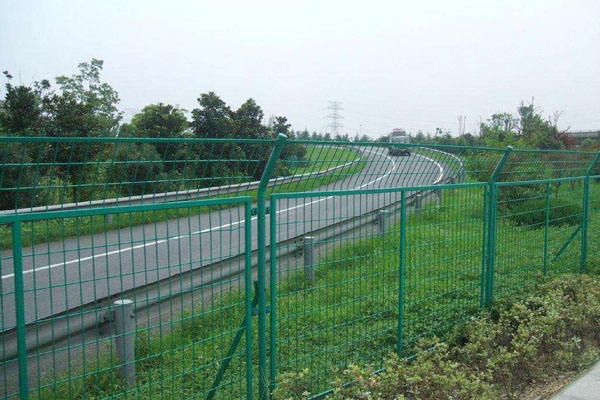 公路防護(hù)網(wǎng)